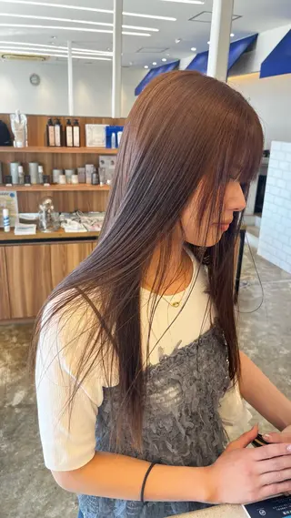 ロング カラー 坂下 かのんのヘアスタイル