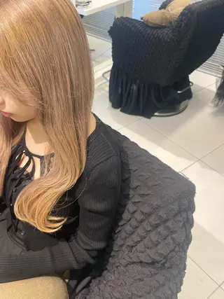 ロング カラー yuzuna ハイトーン 天神のヘアスタイル