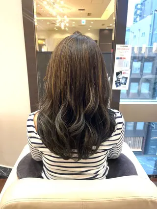 セミロング レイヤー/透明感 カラー🩶ikoiのヘアスタイル