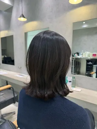 ミディアム 山口 桃果のヘアスタイル