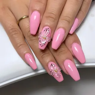 ネイル RYAURA NAILのネイルデザイン