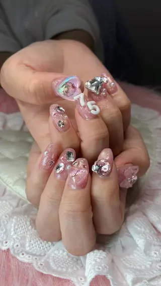 ネイル mimi👑 kiyomiのネイルデザイン