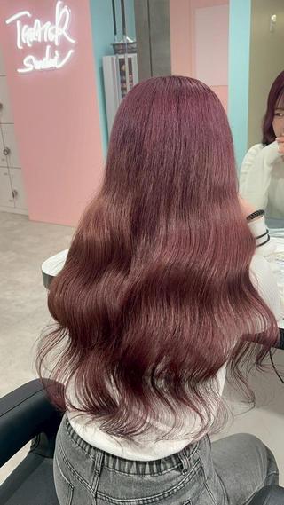 カラー 中×韓mix🥀秋色 ワンホンヘア🤍のヘアスタイル