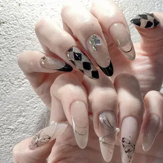 ネイル Queens ひなのネイルデザイン