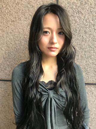 セミロング パーマ オリーブカラー/ 赤み消し特化/トモキのヘアスタイル