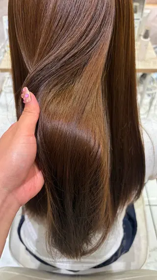 ロング カラー 海優⭐️ネイル⭐️ 透明感カラーのヘアスタイル