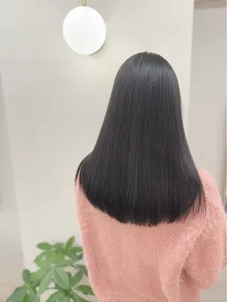 セミロング カラー 渋谷|透明感カラー 🫧🤍|rinaのヘアスタイル
