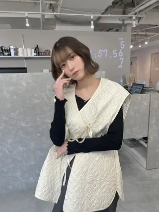カラー グレージュ/透け感 カラー/透明感カラーのヘアスタイル