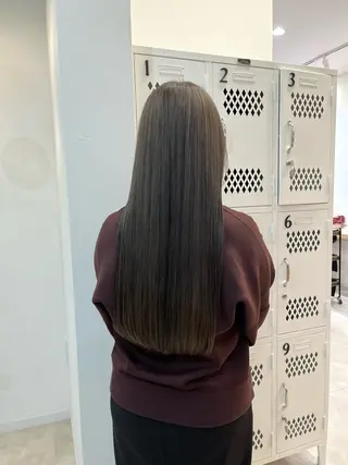 ロング カラー 葉田 綾乃のヘアスタイル