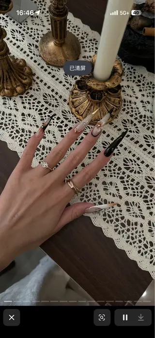 ネイル Luna Gladeのネイルデザイン