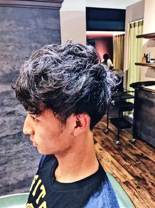 ショート パーマ メンズ 代表スタイリスト 直田 洋人のヘアスタイル