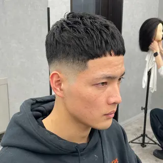 メンズ 志村 シュンスケのヘアスタイル