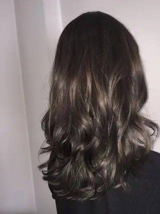 セミロング ロング カラー 若杉 諒のヘアスタイル