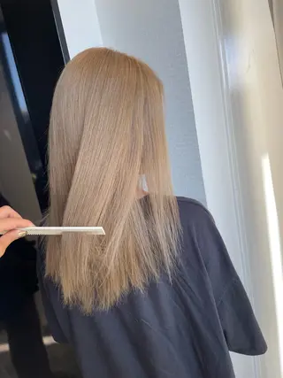 ロング カラー YUI/ ブリーチカラー🌷のヘアスタイル