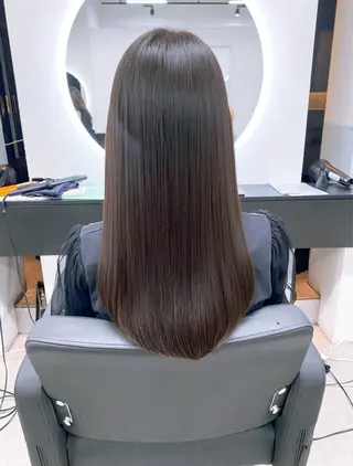 ロング 友田 千栄のヘアスタイル
