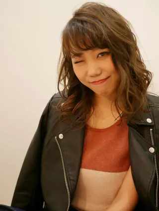 ミディアム カラー Lucet byＮＹＮＹのヘアスタイル