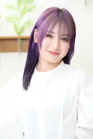 ミディアム カラー K+★ ことねのヘアスタイル