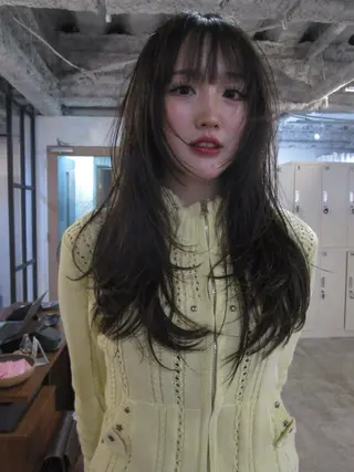 ロング カラー yu maのヘアスタイル
