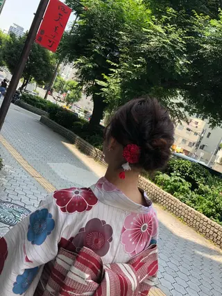 ミディアム ヘアアレンジ 反橋 聖のヘアスタイル