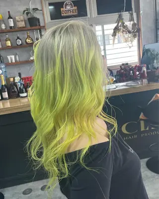ロング andKおもろまち店 艶ダブルカラー✨のヘアスタイル