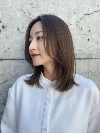 ミディアム カラー 🫧透明感/ツヤ髪/ ベージュ いちご🍓のヘアスタイル
