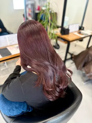 ロング カラー 山路 結花のヘアスタイル