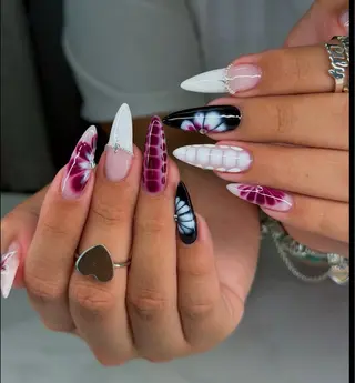 ネイル NiJi Nailsのネイルデザイン