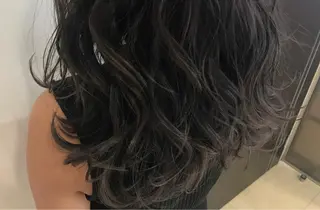 セミロング カラー Oopsレイヤー 加藤澄都のヘアスタイル