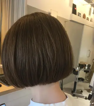 ショート カラー 中村 幸子のヘアスタイル