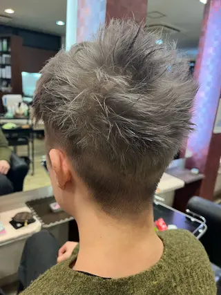 ショート カラー メンズ 織田 英之のヘアスタイル