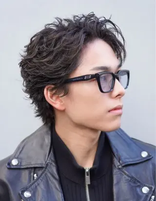 パーマ メンズ 中谷海里/フェザー パーマ/スパイキーのヘアスタイル