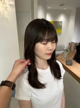 ロング カラー 安丸 結夏のヘアスタイル