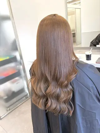 ロング カラー 天野 利咲のヘアスタイル
