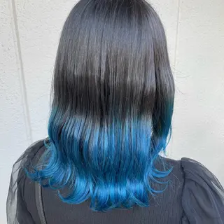 セミロング カラー インナーカラー 推し ブリーチ 髪質改善のヘアスタイル