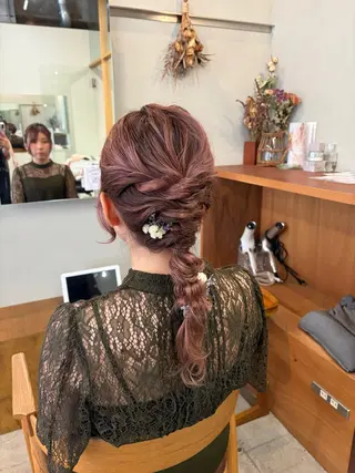セミロング ヘアアレンジ 🌼花屋併設🌼 木下奈々望のヘアスタイル