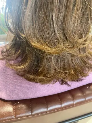 ミディアム カラー EIGHT MAYUのヘアスタイル