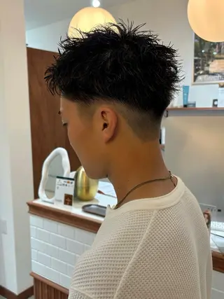 ショート パーマ ヘアアレンジ メンズ 垢抜けメンズカット/ 毛流れパーマ/ユウトのヘアスタイル