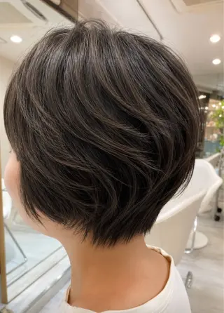 ショート 鬼澤 なお子のヘアスタイル