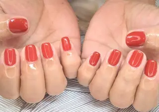 ネイル ⋆⑅˚ new  me!  ˖୨ৎ‧˚のネイルデザイン