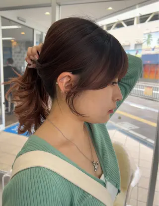セミロング 吉田 夢のヘアスタイル