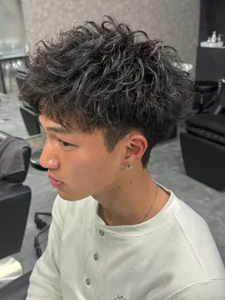 メンズ 本田 有里のヘアスタイル