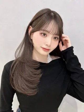 ロング まなり See.のヘアスタイル