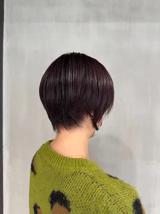 カラー 岡田 渚のヘアスタイル