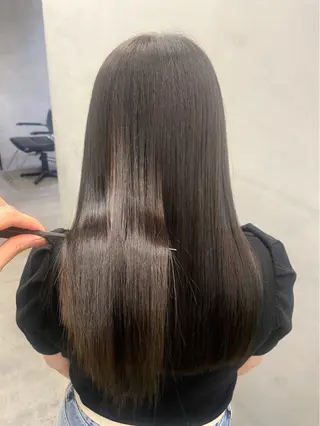 ロング 小野 茉奈美のヘアスタイル