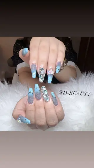 ネイル D-BEAUTY Nailsalonのネイルデザイン