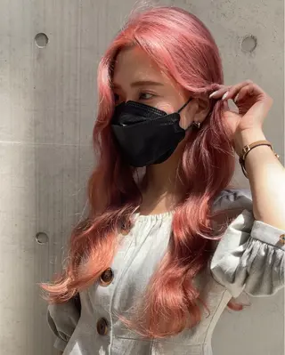 ロング カラー STUD YUKIのヘアスタイル