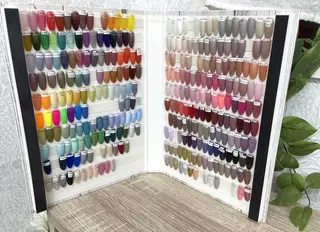 ネイル イワサキ のネイルデザイン