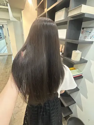 ロング 未羽 カラーのヘアスタイル