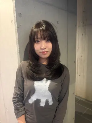 ミディアム カラー 韓国レイヤー/透明感 カラー/RIN🎀のヘアスタイル