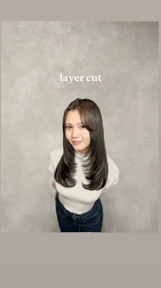 セミロング 西林玲那 / DECOHAIRのヘアスタイル
